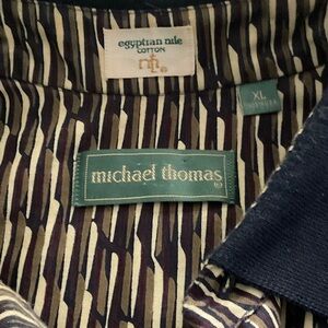 Michael Thomas Button-Up Shirt in Navy and Cream Stripe, XL
